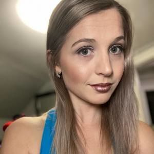 Meet your Posher, Carey